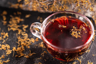 Eine Tasse mit Rooibos Tee.